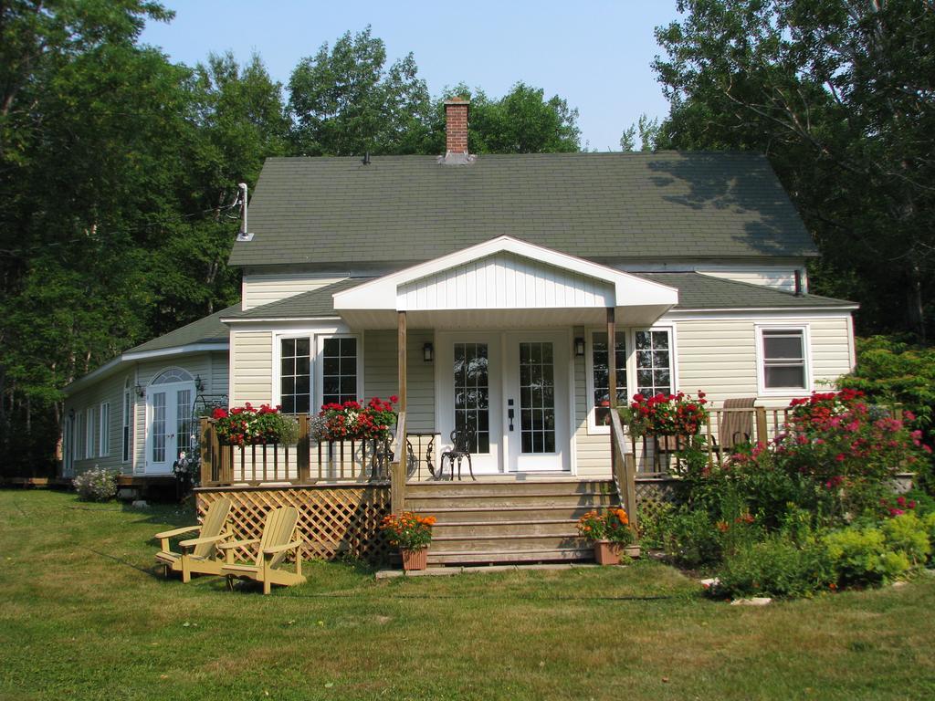 Rumi Guest House On The Cabot Trail Indian Brook 외부 사진